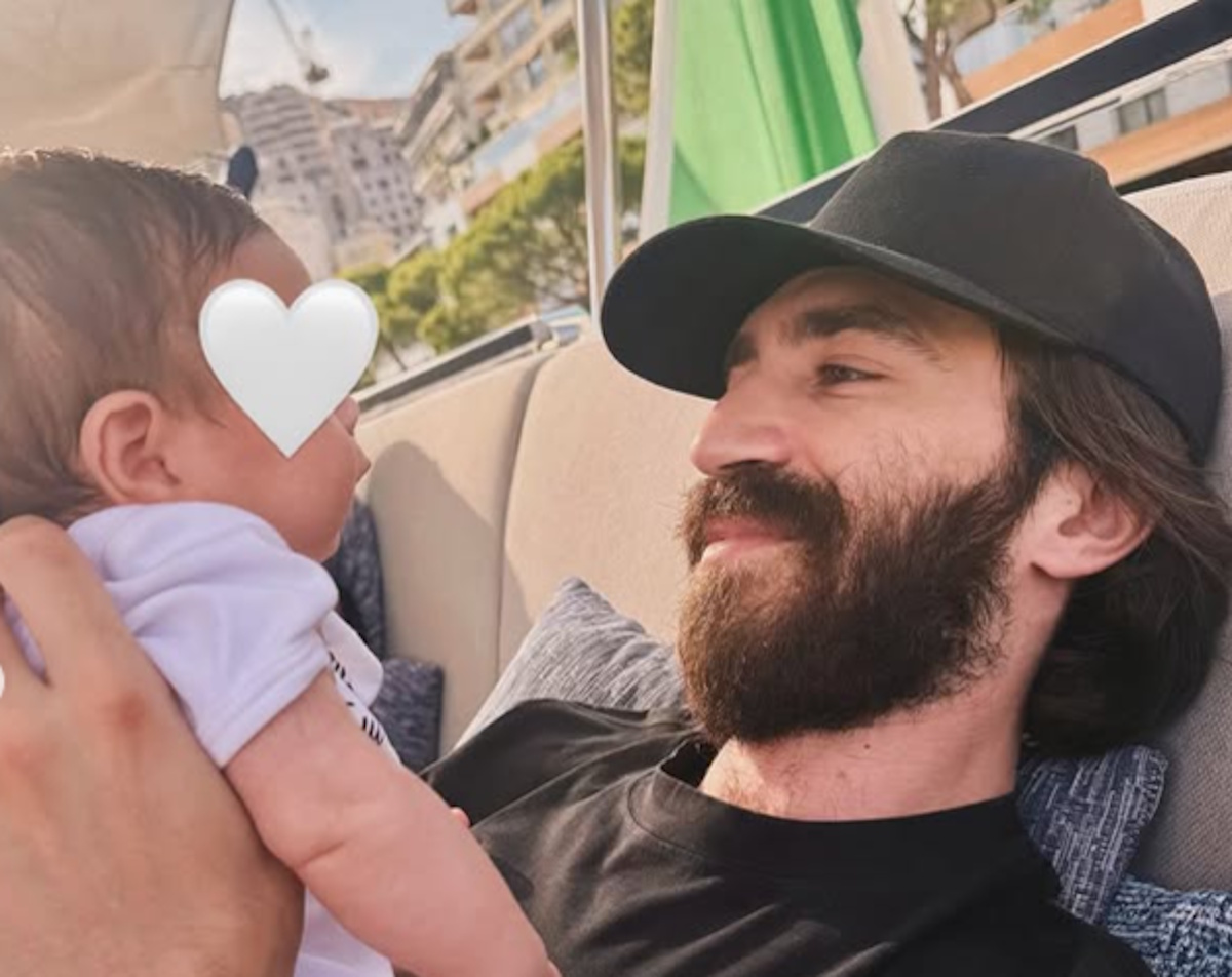 Leonardo Maria Del Vecchio, le prime foto da papà del rampollo di EssilorLuxottica Leonardo Maria Del Vecchio, le prime foto da papà del rampollo di EssilorLuxottica