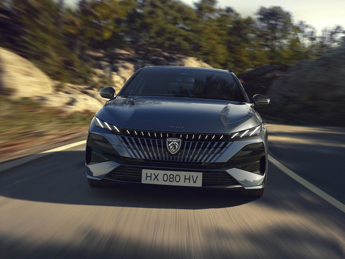 Nuova Peugeot 308 e 308 SW 2025: l’equilibrio tra stile, emozione e tecnologia Nuova Peugeot 308 e 308 SW 2025: l’equilibrio tra stile, emozione e tecnologia