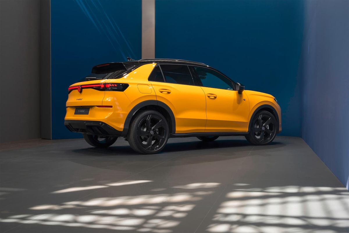 Nuova Volkswagen T-Roc 2025: la rivoluzione del SUV compatto Nuova Volkswagen T-Roc 2025: la rivoluzione del SUV compatto