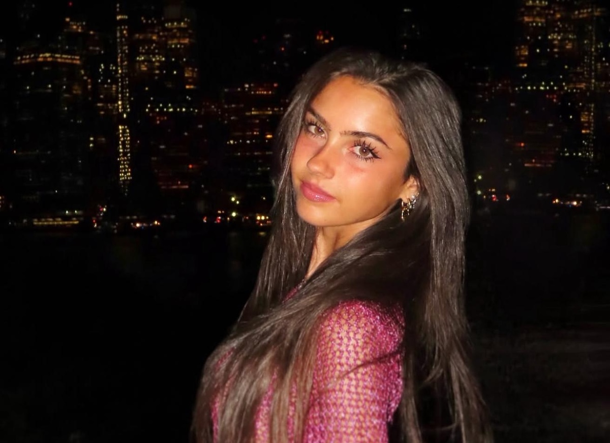 “Mi sento violentata”. Chiara Casadei, influencer da 1 milione di follower, finisce nel mirino dei forum dell’orrore “Mi sento violentata”. Chiara Casadei, influencer da 1 milione di follower, finisce nel mirino dei forum dell’orrore