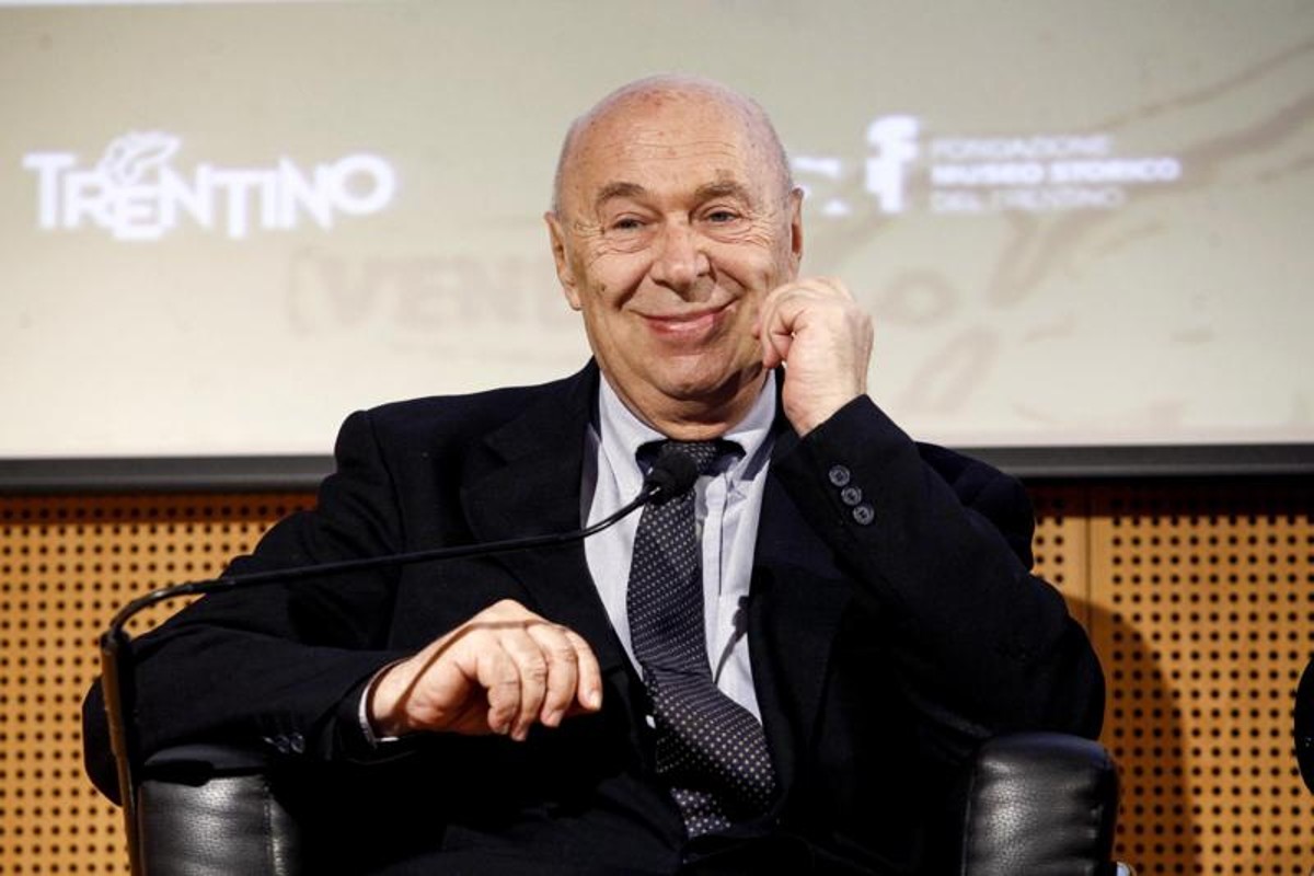 Paolo Mieli a La Piazza, dialogo a tu per tu con il direttore Marco Scotti e viaggio nei meccanismi della pace nel suo nuovo libro