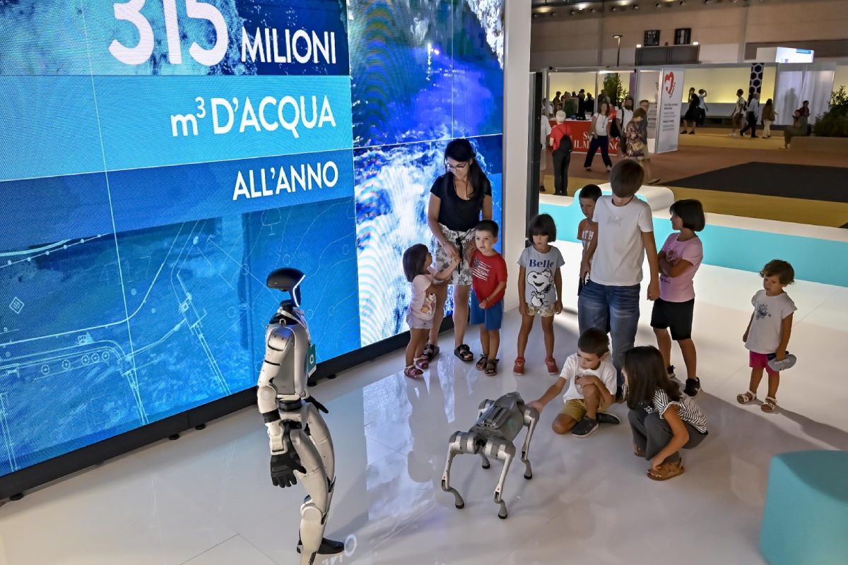 ACEA: grande affluenza di pubblico e ministri allo stand del Gruppo per la 46ª edizione del Meeting di Rimini