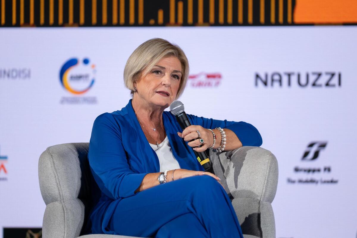 Calderone alla Piazza: “Urgente far andare in pensione prima chi fa lavori usuranti. Eliminare l’assegno di inclusione? Assolutamente no” Calderone alla Piazza: “Urgente far andare in pensione prima chi fa lavori usuranti. Eliminare l’assegno di inclusione? Assolutamente no”