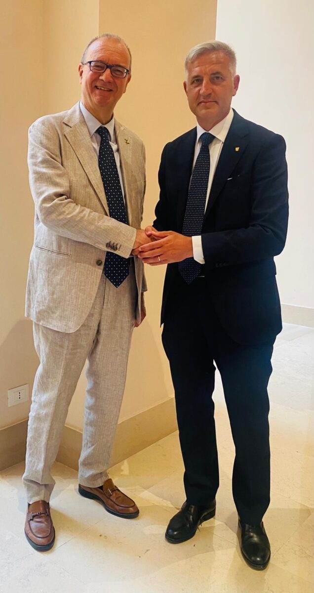 Farmalabor, modello aziendale per il sostegno allo studio con il plauso ministeriale