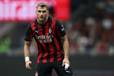 Calciomercato Milan, sorpresa preso David Odogu dal Wolfsburg. Addio Joe Gomez. Gimenez-Dovbyk e Chukwueze… – Le trattative rossonere