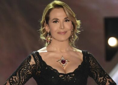 Barbara D’Urso prepara il ritorno in tv e intanto si dedica al business: tutti gli affari della conduttrice