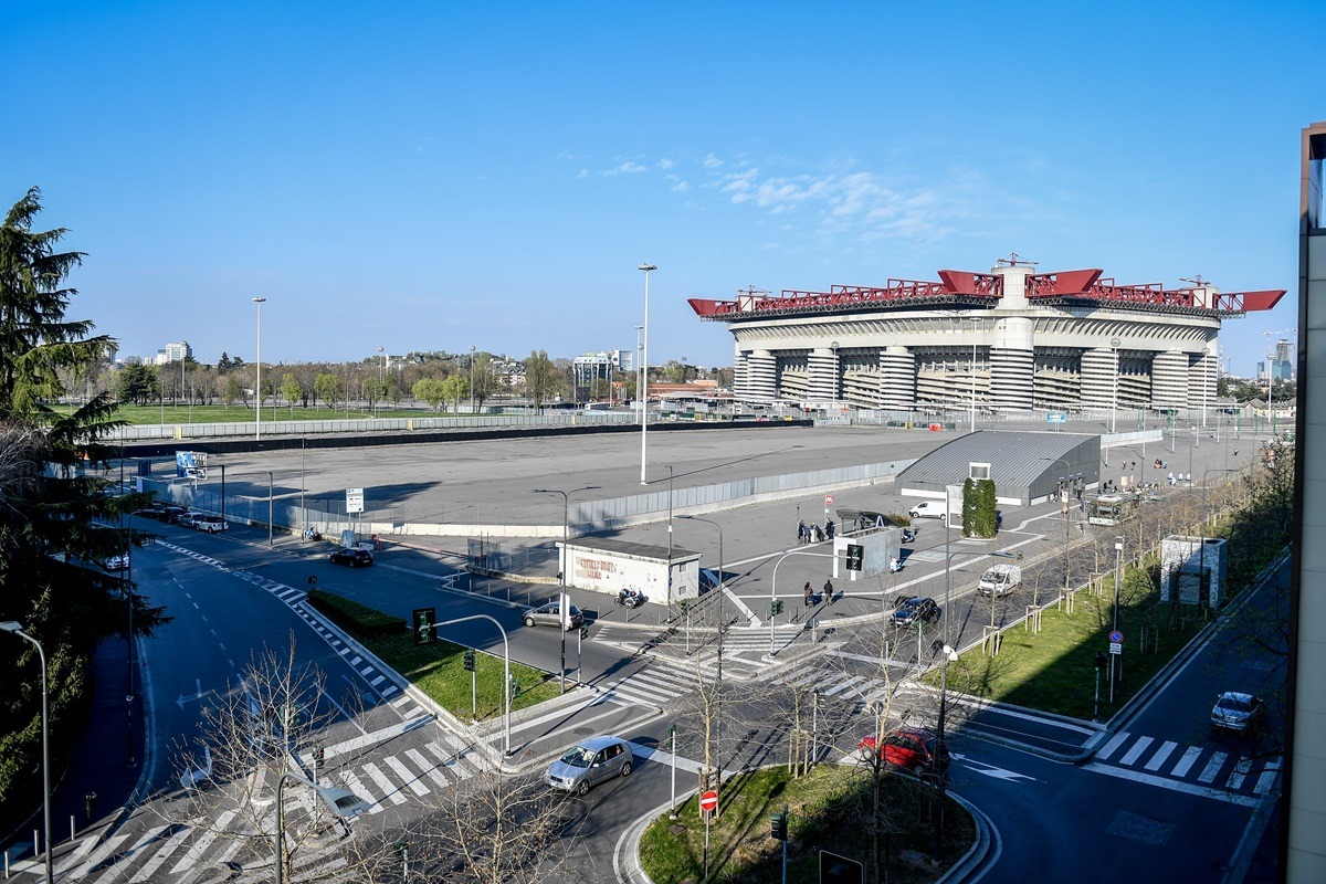 San Siro, il Comune di Milano fissa i paletti. Sala: “Zero sconti ai club. Delibera bocciata? Non mi dimetto” San Siro, il Comune di Milano fissa i paletti. Sala: “Zero sconti ai club. Delibera bocciata? Non mi dimetto”