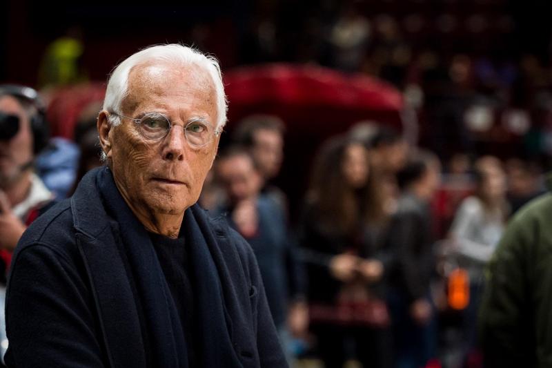 Re Giorgio addio, le foto più belle di Armani raccolte in una gallery Re Giorgio addio, le foto più belle di Armani raccolte in una gallery