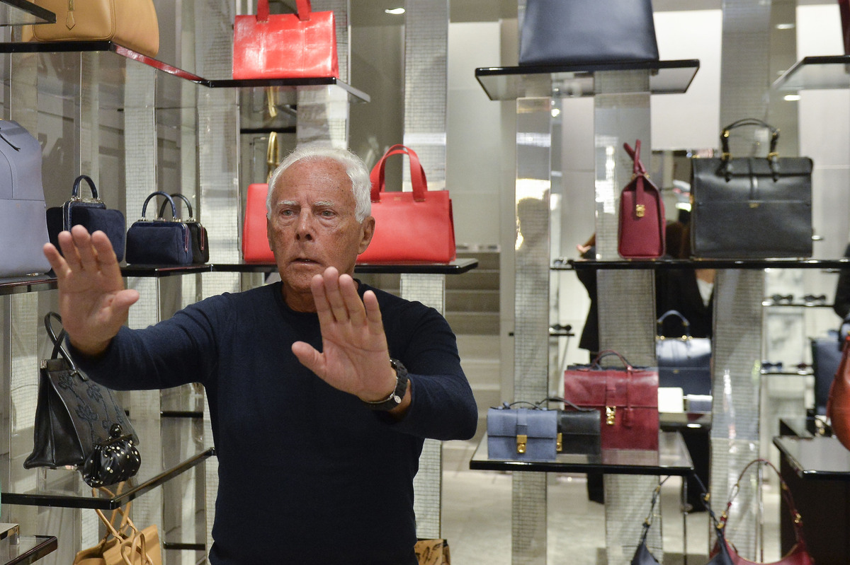 Re Giorgio addio, le foto più belle di Armani raccolte in una gallery Re Giorgio addio, le foto più belle di Armani raccolte in una gallery
