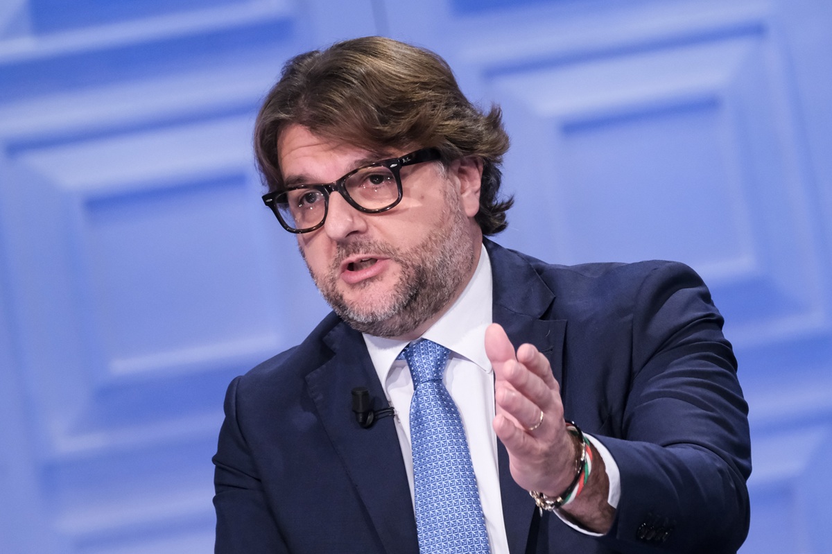 Banche, FdI: “Mps risanata dopo i disastri Pd. Ops su Mediobanca è sviluppo. Extra-profitti? Asse Dem-Lega interessante, se hanno una buona proposta la consideriamo” Banche, FdI: “Mps risanata dopo i disastri Pd. Ops su Mediobanca è sviluppo. Extra-profitti? Asse Dem-Lega interessante, se hanno una buona proposta la consideriamo”