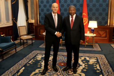 Eni, incontro tra l’AD Claudio Descalzi e il Presidente della Repubblica dell’Angola João Gonçalves Lourenço a Luanda