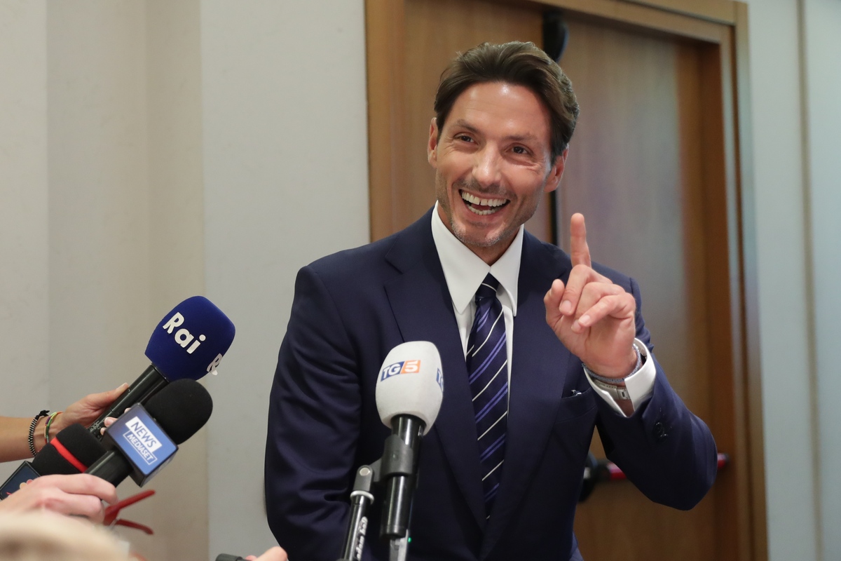 Mfe si prende la tedesca Prosieben, quota oltre il 75%. Successo di Pier Silvio Berlusconi, parte il rally in Borsa Mfe si prende la tedesca Prosieben, quota oltre il 75%. Successo di Pier Silvio Berlusconi, parte il rally in Borsa