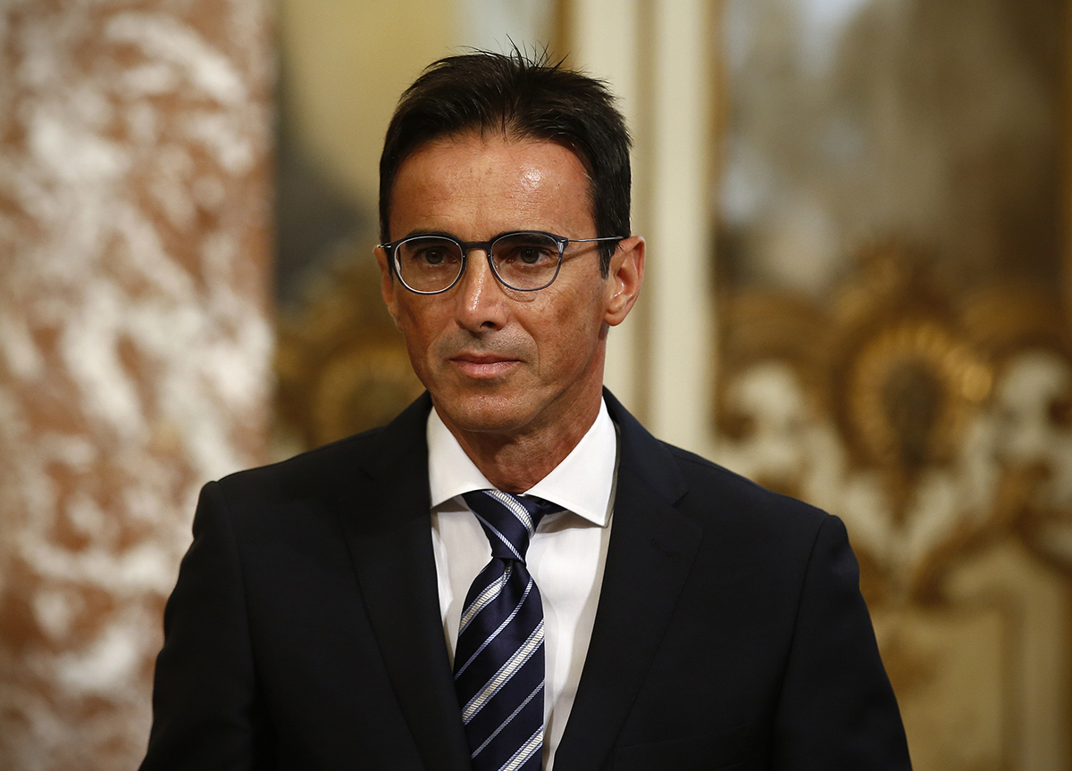 Mps-Mediobanca, Turco (M5s): “È un poltronificio politico-finanziario. L’obiettivo è il controllo di Generali e dei risparmi degli italiani” Mps-Mediobanca, Turco (M5s): “È un poltronificio politico-finanziario. L’obiettivo è il controllo di Generali e dei risparmi degli italiani”