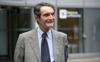 Fontana infiamma i militanti: “Il Carroccio non si vannaccizzerà. I nostri valori restano quelli della Lega Lombarda”