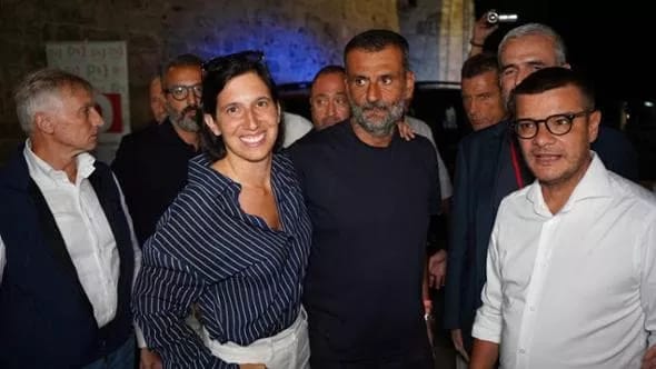 Regione Puglia, fumata bianca: Schlein a Bisceglie lancia Decaro alla presidenza