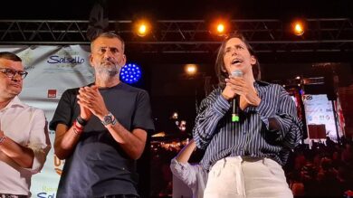 Regione Puglia, fumata bianca: Schlein a Bisceglie lancia Decaro alla presidenza
