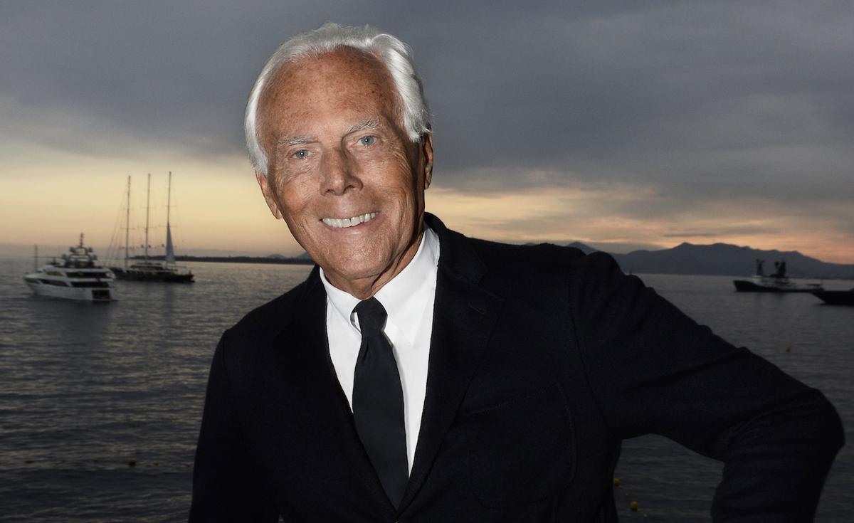Giorgio Armani, addio da re: oltre 16mila persone alla camera ardente. Superato anche Pippo Baudo Giorgio Armani, addio da re: oltre 16mila persone alla camera ardente. Superato anche Pippo Baudo