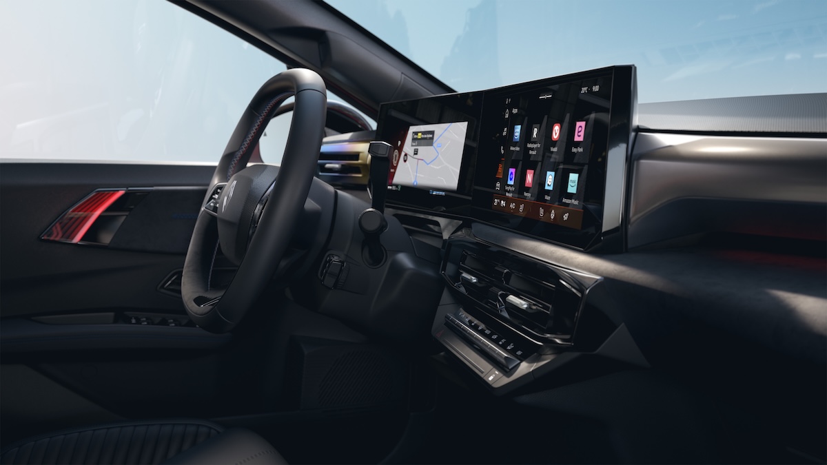 IAA 2025: Renault svela la Clio, rivoluzione ibrida da 160 cv