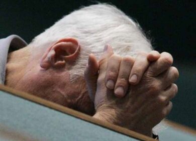 Milano, 92enne spara alla sua badante: arrestato e posto ai domiciliari