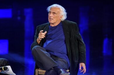 Chi era Stefano Benni, il “Lupo” che da “Bar Sport” ha raccontato l’Italia con ironia e immaginazione