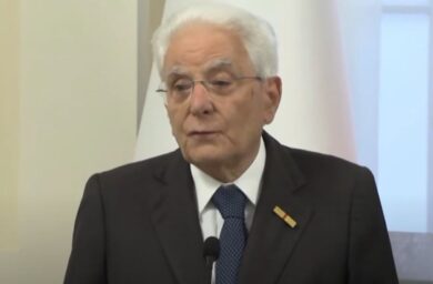 Ucraina, la preoccupazione di Mattarella: “La guerra rischia di allargarsi, minacce di Putin allarmanti”. VIDEO