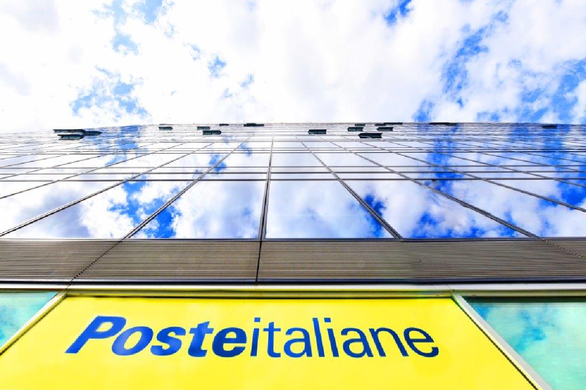 Poste Italiane accelera la svolta green: 300 nuovi mezzi a basse emissioni nei primi 6 mesi del 2025 Poste Italiane accelera la svolta green: 300 nuovi mezzi a basse emissioni nei primi 6 mesi del 2025
