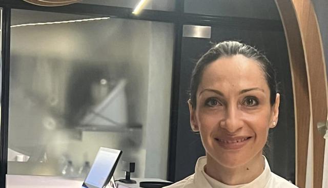 La Chef Candida Di Pierro lancia ‘La Puglia del lusso’ a Troia (Fg) La Chef Candida Di Pierro lancia ‘La Puglia del lusso’ a Troia (Fg)