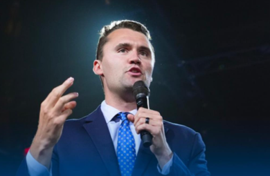 Charlie Kirk solo l’ultimo di una lunga lista, tutti gli attentati ai politici più famosi negli USA