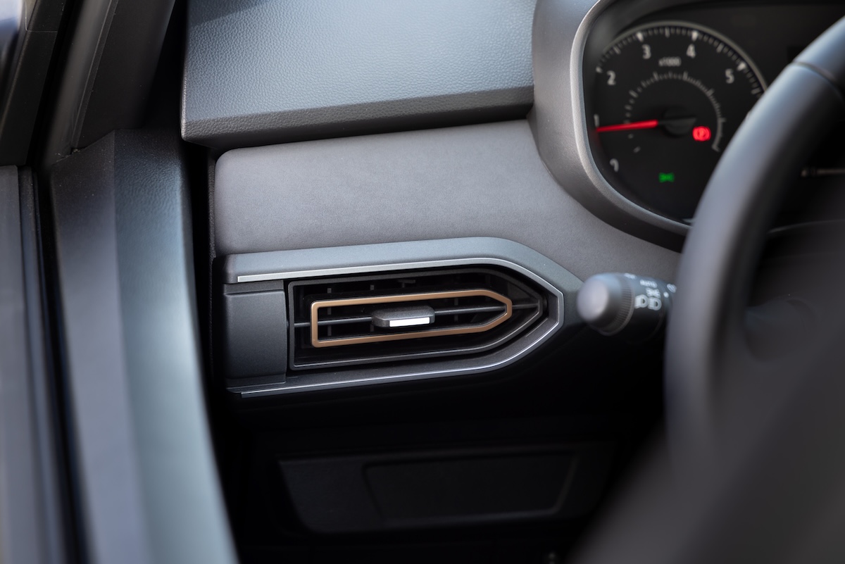 Dacia Sandero Stepway 2025: il crossover urbano dallo spirito avventuroso