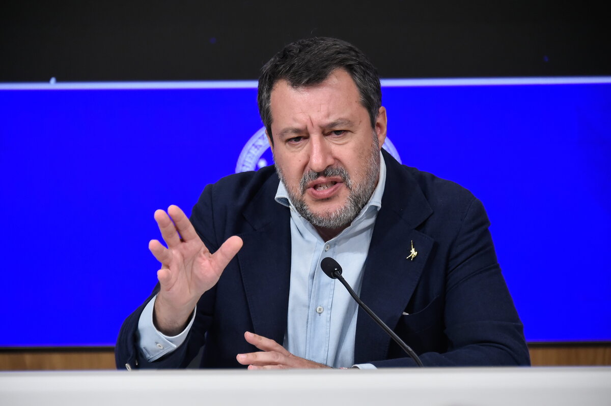 Salvini: “Ho pianto per l’omicidio di Charlie Kirk, la sua morte è stata uno spartiacque. Ora anche Pontida cambierà” Salvini: “Ho pianto per l’omicidio di Charlie Kirk, la sua morte è stata uno spartiacque. Ora anche Pontida cambierà”
