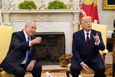 Israele, Trump: “Qatar grande alleato Usa, Bibi stia attento”. Media: “Hamas sposta gli ostaggi in superficie per contrastare l’Idf”