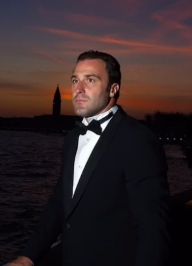 Michele Morselli, chi è l’uomo di fiducia di Armani a cui lo stilista ha lasciato quasi 60 mln di euro