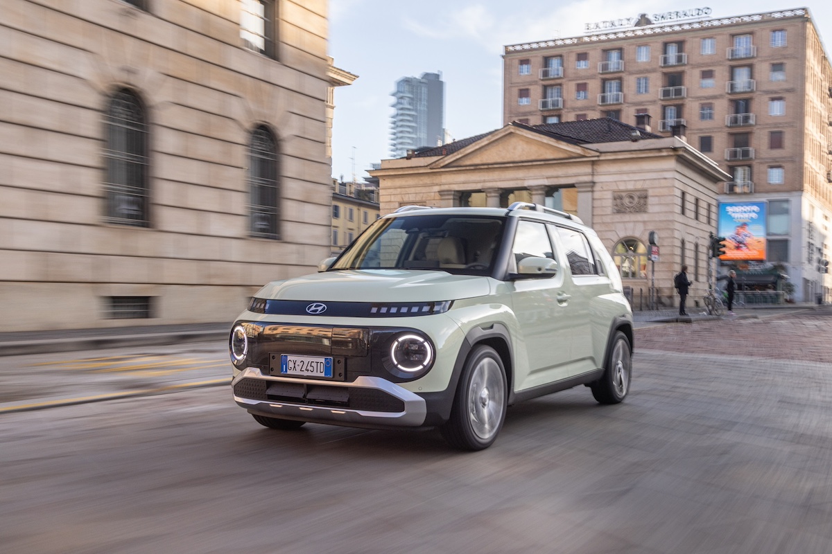 Hyundai INSTER: city-SUV elettrico, ADAS di Livello 2 di serie Hyundai INSTER: city-SUV elettrico, ADAS di Livello 2 di serie