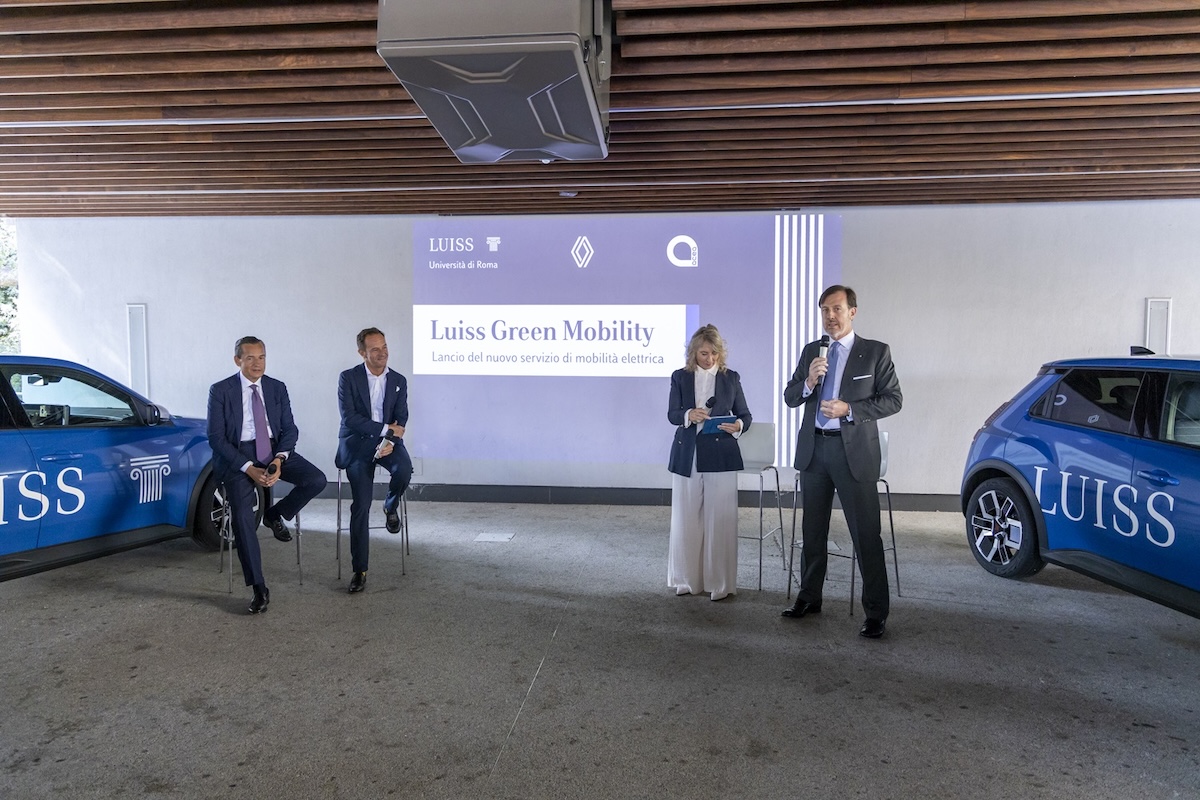 Car sharing elettrico: parte la flotta Renault 5 nei campus Luiss Car sharing elettrico: parte la flotta Renault 5 nei campus Luiss
