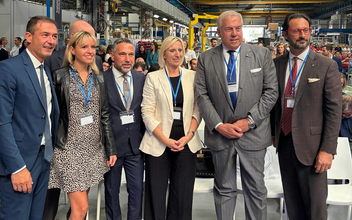 Regione Lombardia celebra i 70 anni di Altsom: “Percorso condiviso verso l’eccellenza” Regione Lombardia celebra i 70 anni di Altsom: “Percorso condiviso verso l’eccellenza”