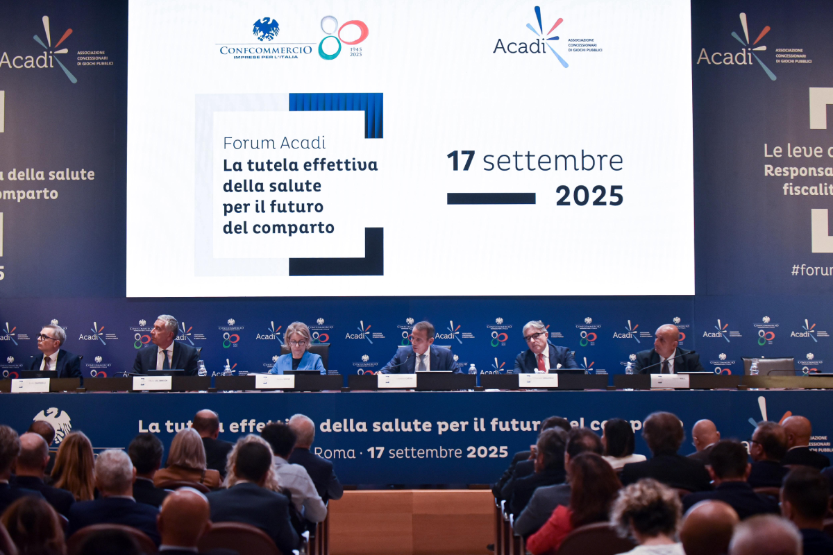 Gioco, il paradosso italiano: norme obsolete strangolano il legale, l’illegalità avanza. Lo Stato perde un miliardo Gioco, il paradosso italiano: norme obsolete strangolano il legale, l’illegalità avanza. Lo Stato perde un miliardo