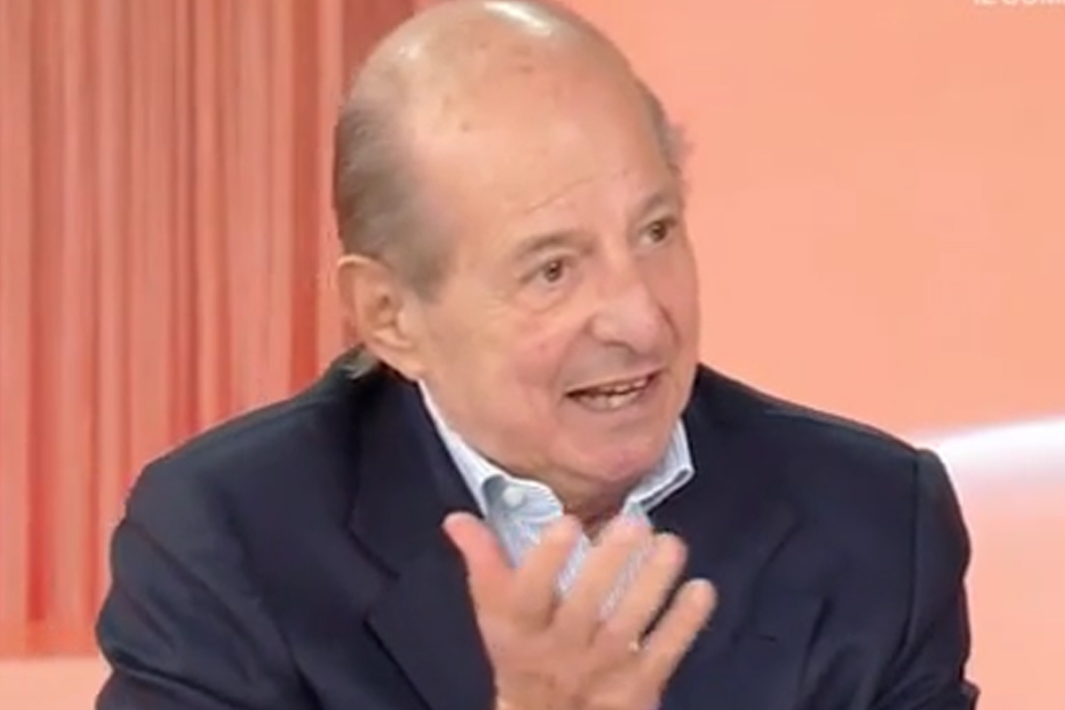 Magalli contro Katia Ricciarelli: “Baudo non la voleva sentire, ecco perché non aveva il suo numero” Magalli contro Katia Ricciarelli: “Baudo non la voleva sentire, ecco perché non aveva il suo numero”