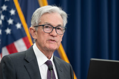 Usa, la Fed taglia i tassi di 25 punti base. Riviste al rialzo le stime del Pil, previste altre due sforbiciate