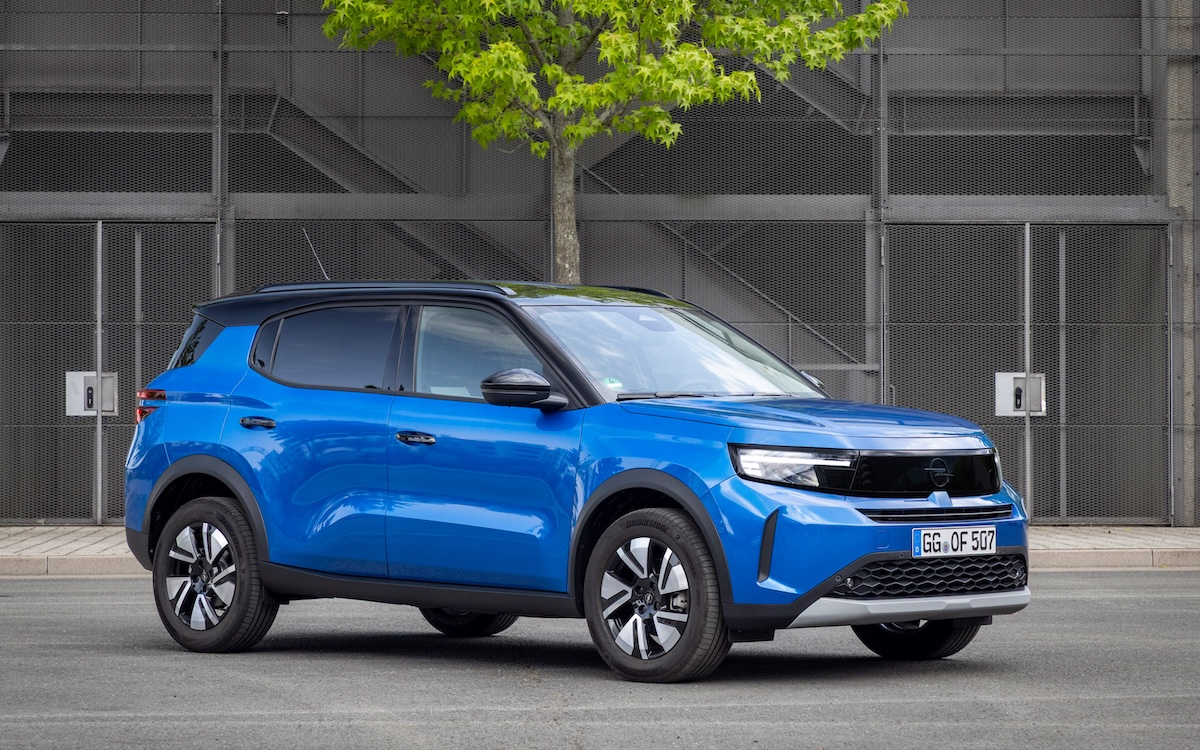 Opel Frontera: il SUV 7 posti che unisce spazio e comfort Opel Frontera: il SUV 7 posti che unisce spazio e comfort