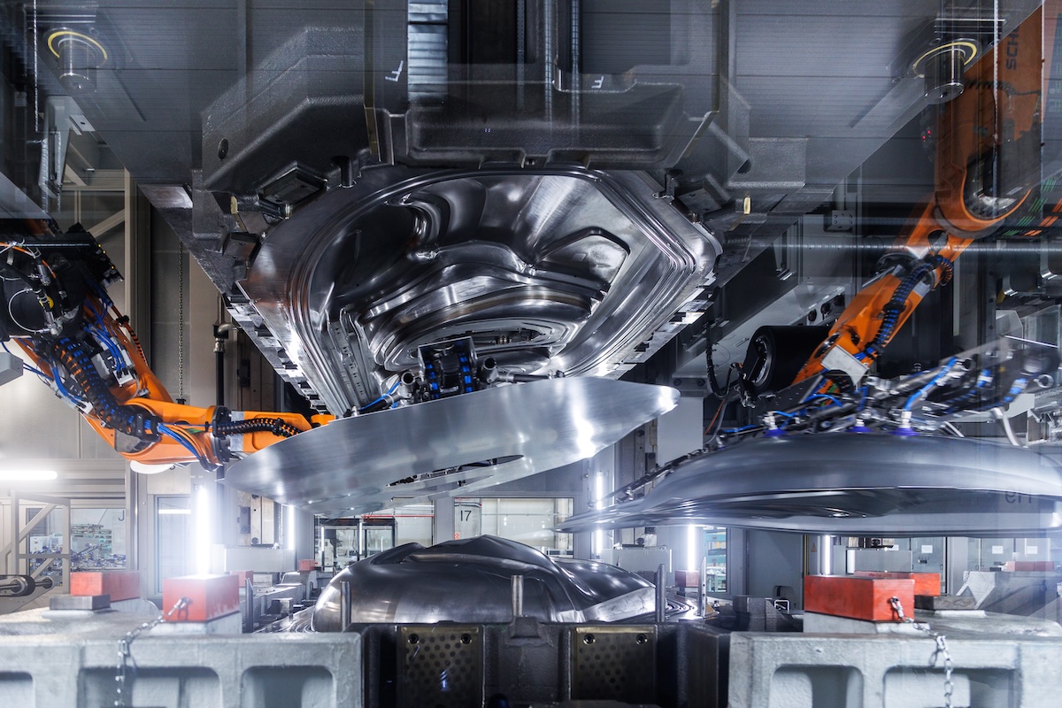 BMW Group: a Debrecen nasce la iX3, prima della Neue Klasse