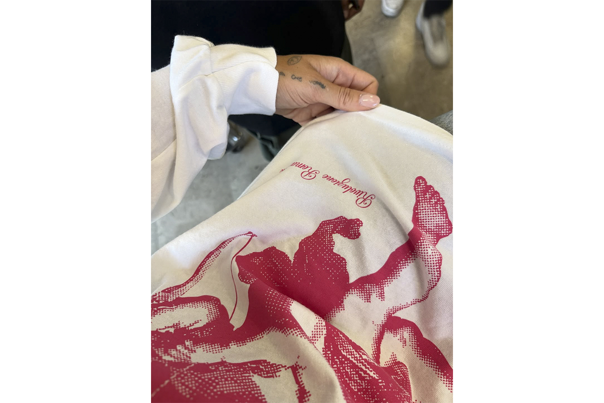 Chiara Ferragni rilancia il suo brand: niente più “occhietto”, addio al rosa e una speciale capsule collection Chiara Ferragni rilancia il suo brand: niente più “occhietto”, addio al rosa e una speciale capsule collection