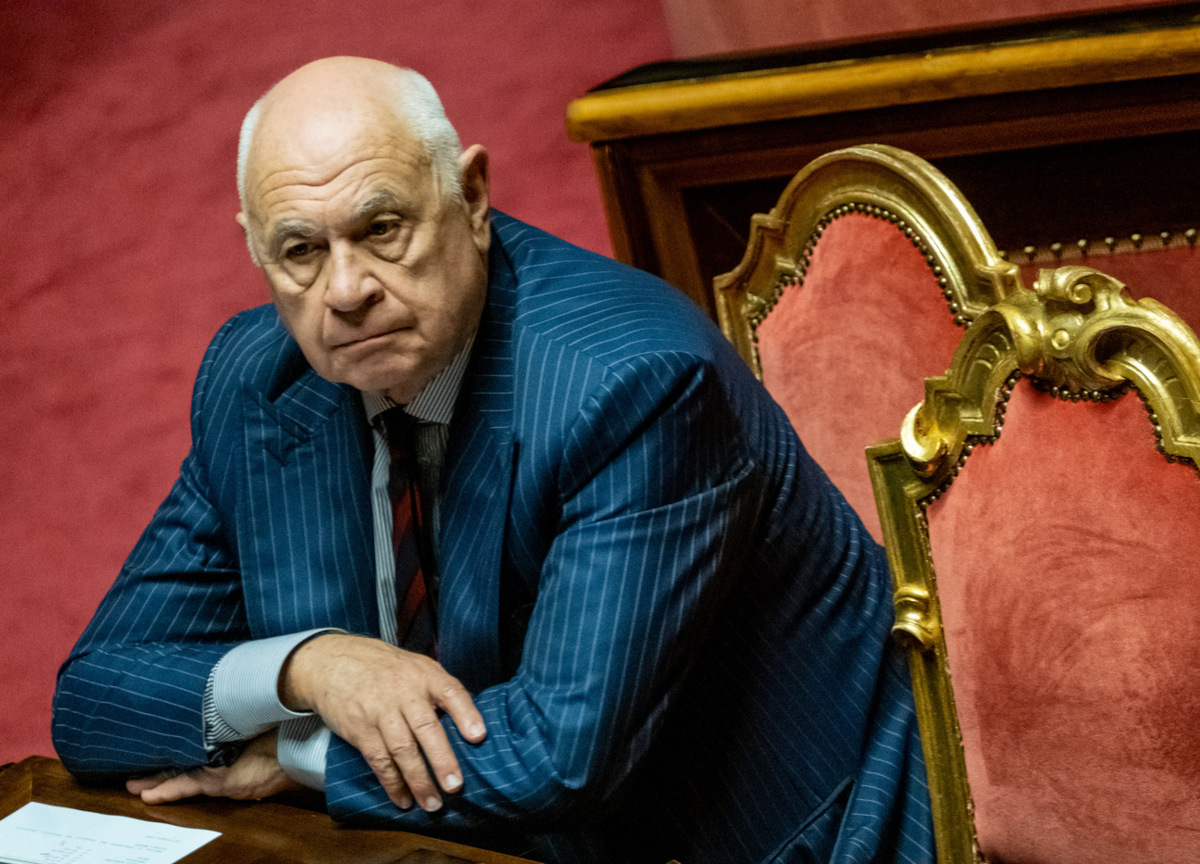 Separazione delle carriere, Nordio: “Ho già la bottiglia pronta da stappare. Una gioia per Silvio Berlusconi” Separazione delle carriere, Nordio: “Ho già la bottiglia pronta da stappare. Una gioia per Silvio Berlusconi”