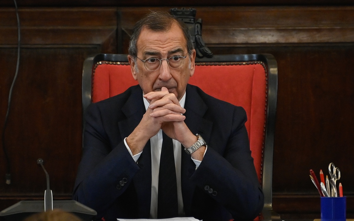 La strada obbligata di San Siro e del sindaco La strada obbligata di San Siro e del sindaco
