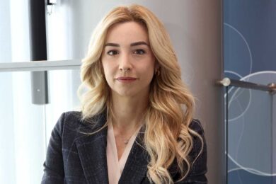 Sfarzo e distanza: così la sinistra regala terreno alla destra