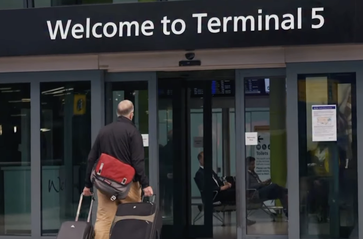 Attacco hacker agli aeroporti europei, ore di ritardo e cancellazioni per molti viaggiatori Attacco hacker agli aeroporti europei, ore di ritardo e cancellazioni per molti viaggiatori