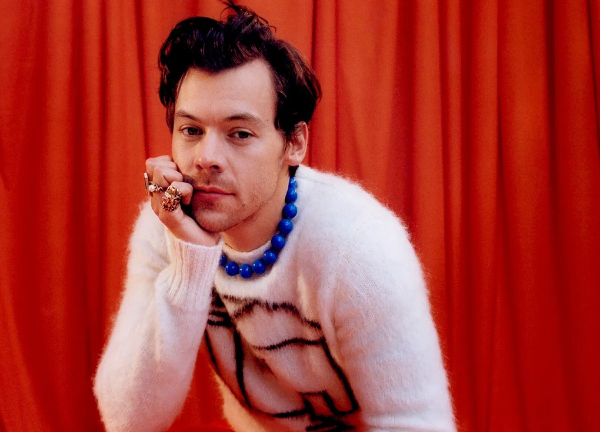 Harry Styles corre in incognito la maratona di Berlino e fa un tempo da record Harry Styles corre in incognito la maratona di Berlino e fa un tempo da record