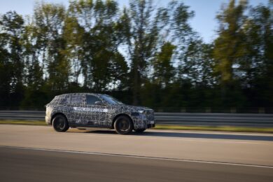 BMW iX5 Hydrogen e HyMoS: l’idrogeno entra in città