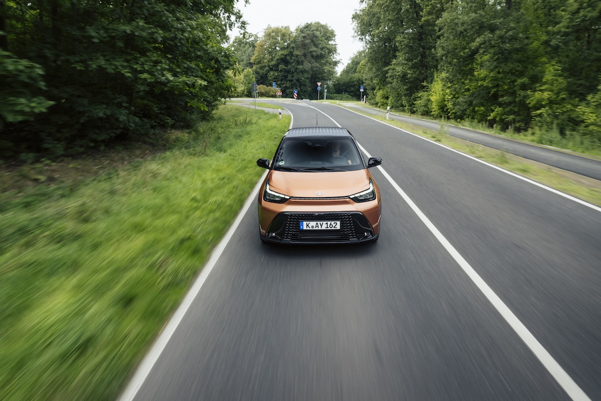 Nuova Toyota Aygo X: la primo full hybrid nel segmento A