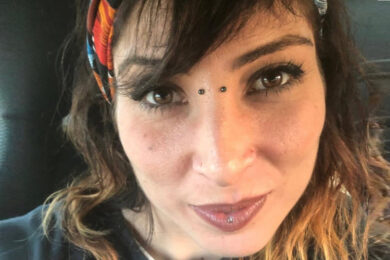 Omicidio Pinna, le macchie di sangue sul divano e quel “mi sono dovuto difendere”: così hanno ritrovato Cinzia