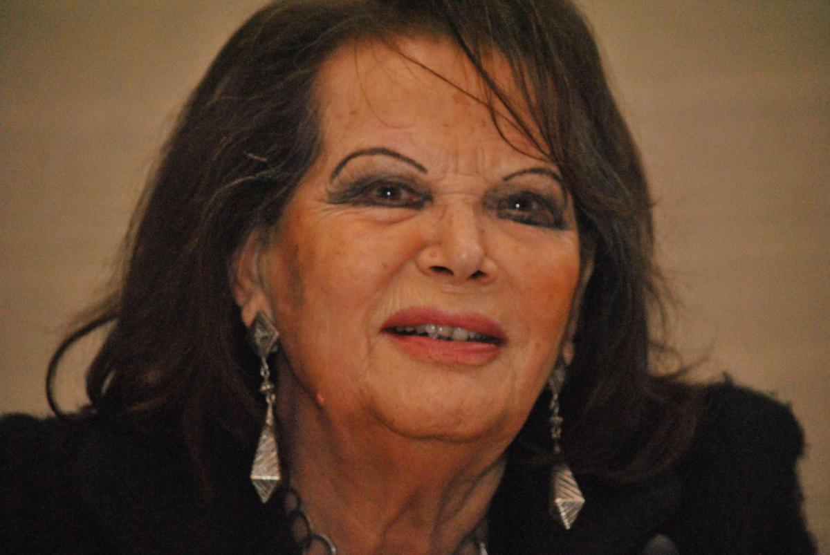 Claudia Cardinale, il ricordo di Franco Nero: “Eravamo la coppia più bella, anche di Mastroianni-Loren. Non la facevano più lavorare” Claudia Cardinale, il ricordo di Franco Nero: “Eravamo la coppia più bella, anche di Mastroianni-Loren. Non la facevano più lavorare”